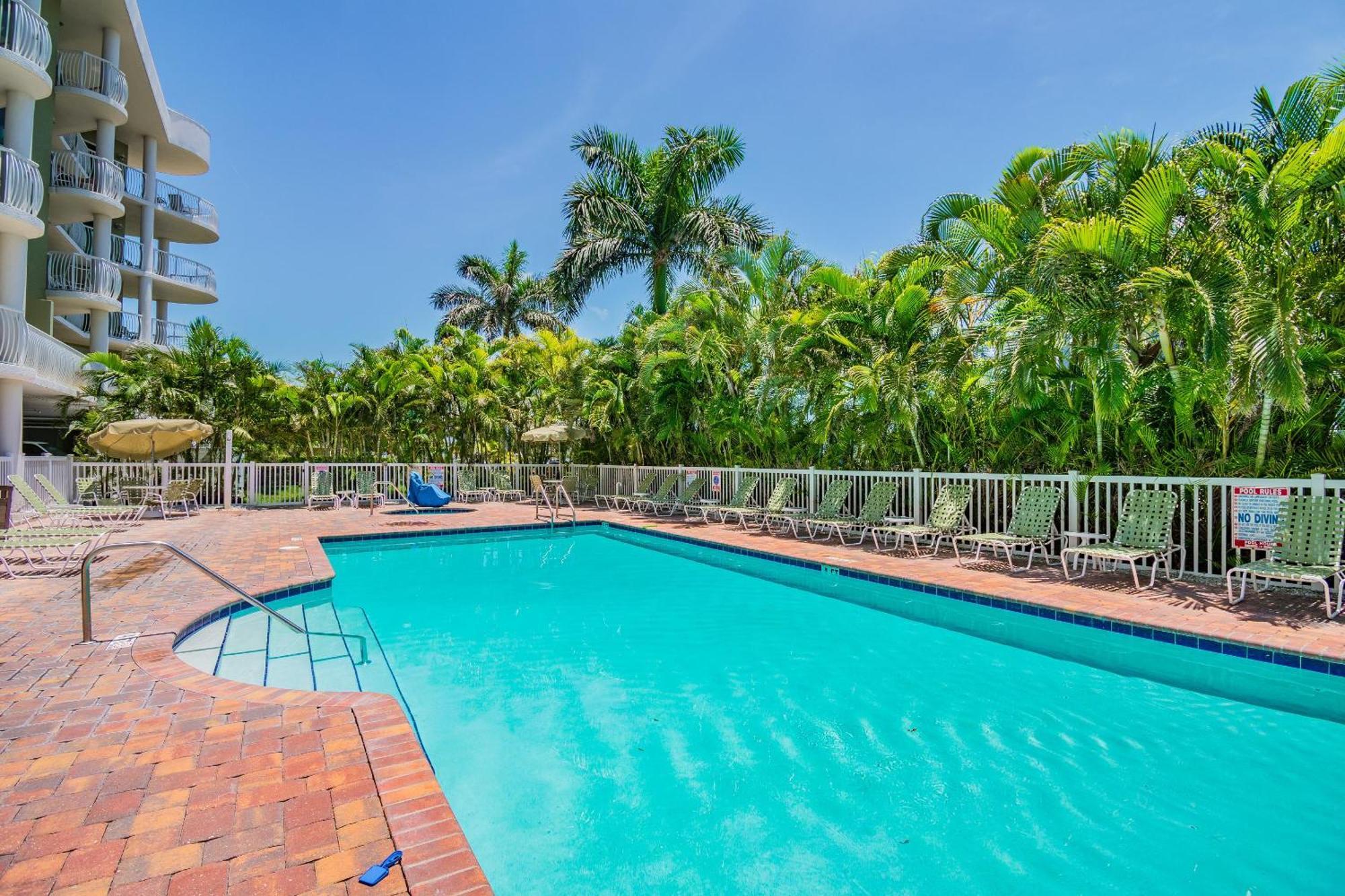 Villa Crystal Palms 201 St. Pete Beach Exterior foto